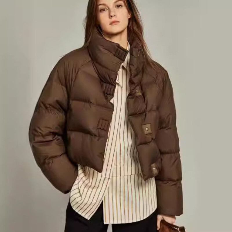 2024 m. nauji žieminiai drabužiai moteriška ruda medvilninė striukė trumpas korėjietiško stiliaus pastorintas švarkas