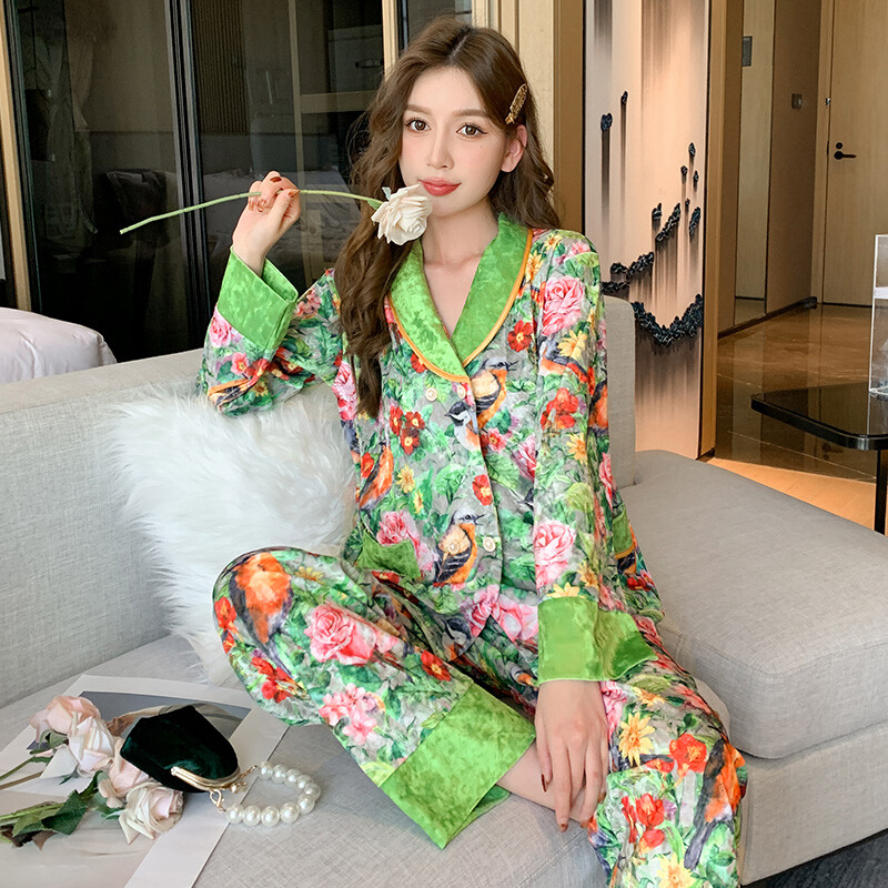 Friss virágmintás Elegáns polár női pizsama Romantikus művészet Őszi/téli otthoni ruházat 2024 Új Y2k Trend Chic divatos hálóruha