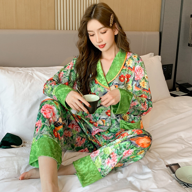 Friss virágmintás Elegáns polár női pizsama Romantikus művészet Őszi/téli otthoni ruházat 2024 Új Y2k Trend Chic divatos hálóruha