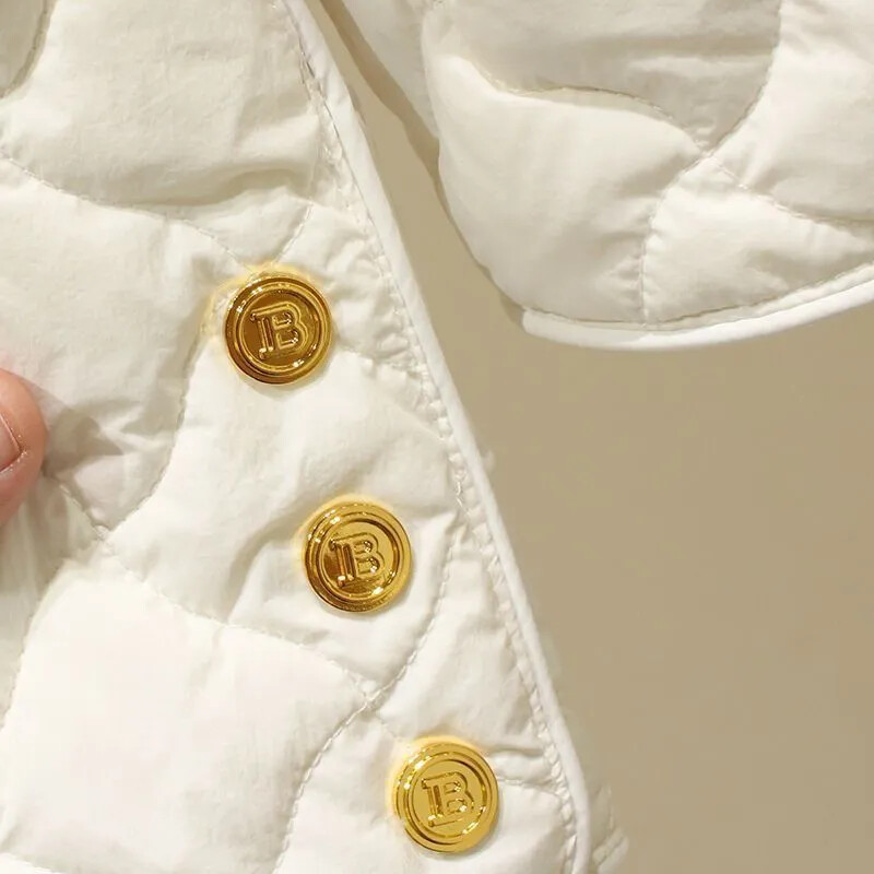 Rudens žiemos trumpa medvilninė striukė, moteriška 2024 m. Nauja mada, laisvas laisvas šiltas pūkinis paltas grynos spalvos temperamento viršutiniai drabužiai, moteriški