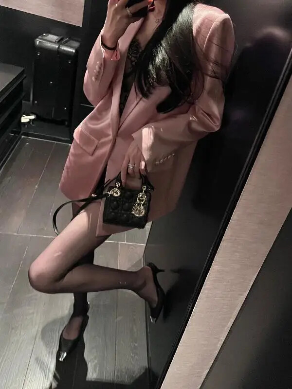 Kiváló minőségű fehér kis öltöny dzseki nőknek 2024 tavaszi új acetát sag szatén divatos öltöny társasági női ruhákhoz