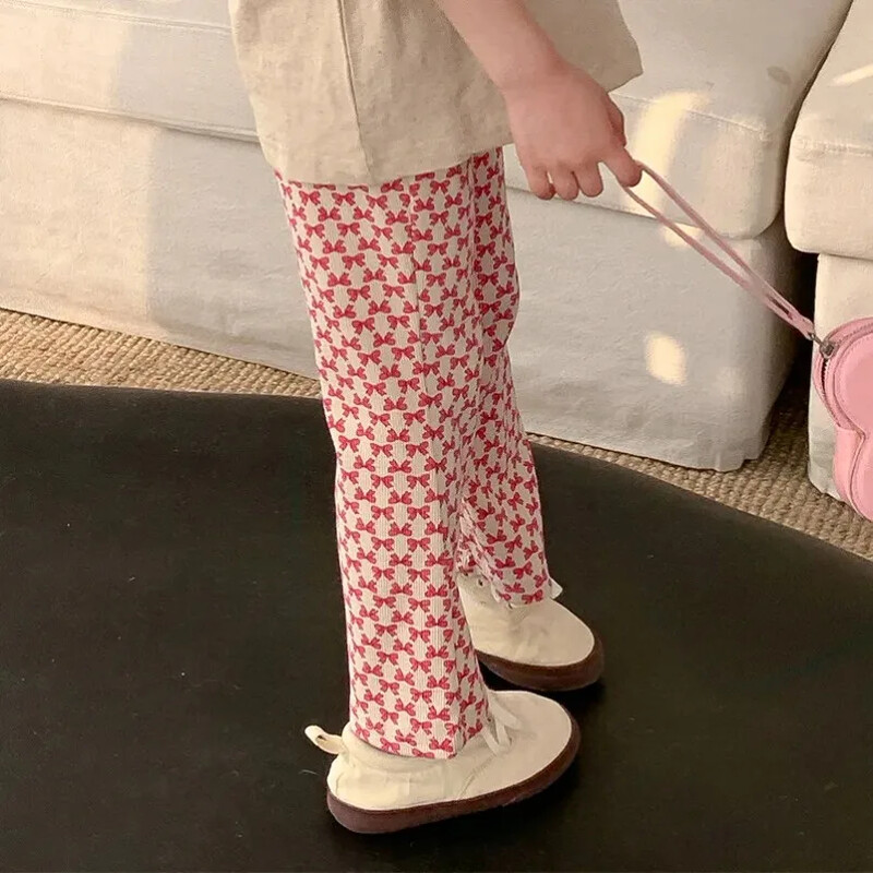 Korėjos leidimas vaikiškos kūdikių kelnės su gėlėmis mergaitėms Madingos mielos rožinės 2024 m. pavasario naujos kelnės, vaikiški drabužiai