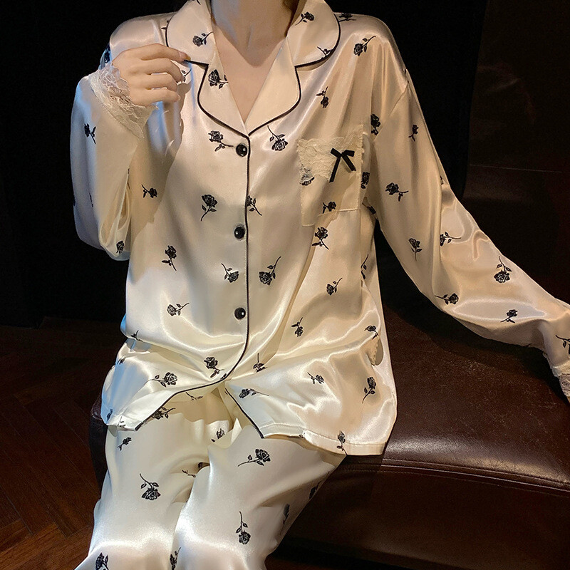 Rudens naujos juodos rožės krašto nėriniai Saldžios kelnės ilgomis rankovėmis merginoms, dėvinčioms namų kostiumus, pavasario satino šilko prabangios pižamos moterims