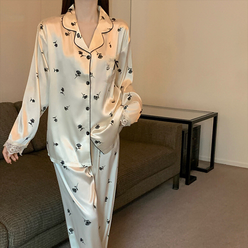 Rudens naujos juodos rožės krašto nėriniai Saldžios kelnės ilgomis rankovėmis merginoms, dėvinčioms namų kostiumus, pavasario satino šilko prabangios pižamos moterims