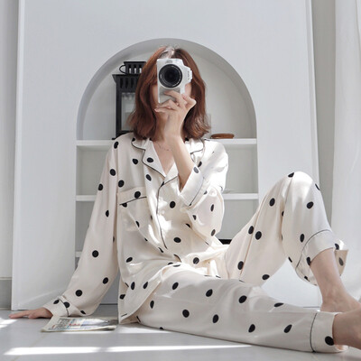 2023-as új selyem női pizsama, hosszú ujjú, kétrészes többszínű bő leopárdmintás női pizsama otthoni szerviz