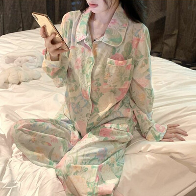 Moteriškos šilko pižamos ilgomis rankovėmis pižamos miegui skirtas kostiumas su gėlėmis margintas Aukštos kokybės ledinis šilkas, lauko drabužiai Pijamas De Mujer