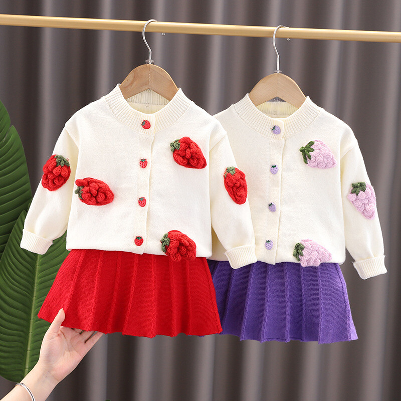Dječja butik odjeća Kompleti od 2 komada Gilr Fuit Pattern Pleteni džemper suknja u boji jagode Jednobojna Slatka, slatka, ležerna, sveobuhvatna