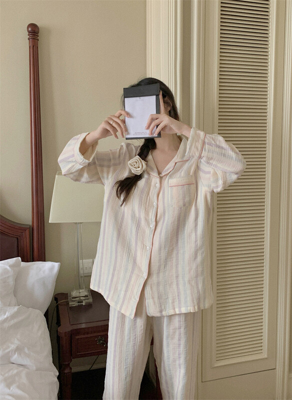 Dámske sladké jesenné pokrčené látkové farebné pruhované pyžamo, dámske roztomilé klopové kardigany s dlhým rukávom a dlhými nohavicami, voľné ležérne set