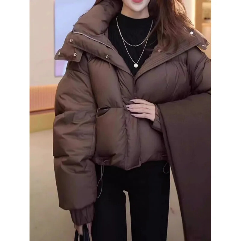 Jachetă pufă îngroșată de iarnă pentru femei 2024, de culoare cafea, decupată, cu glugă, căptușită din bumbac, stil popular exploziv