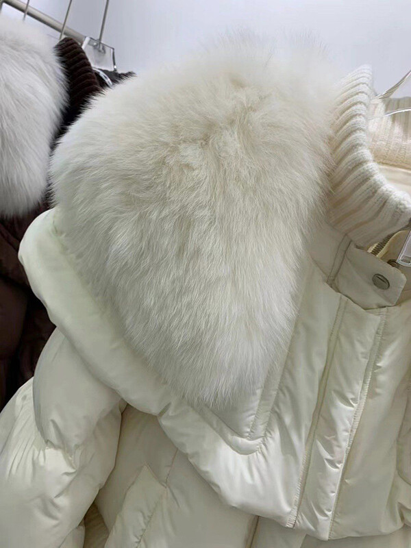 Žieminė nauja pūkinė medvilninė kailinė apykaklė Parka moteriška stora šilta striukė Moteriška pūkinė striukė su dirbtiniu kailiu nuimama apykakle