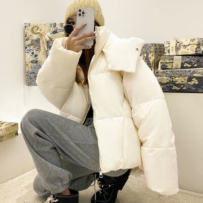 Голямо дамско зимно яке Къси паркове с качулка Ежедневни едноцветни удебелени топли връхни дрехи с памучна подплата Дамски пухени палта