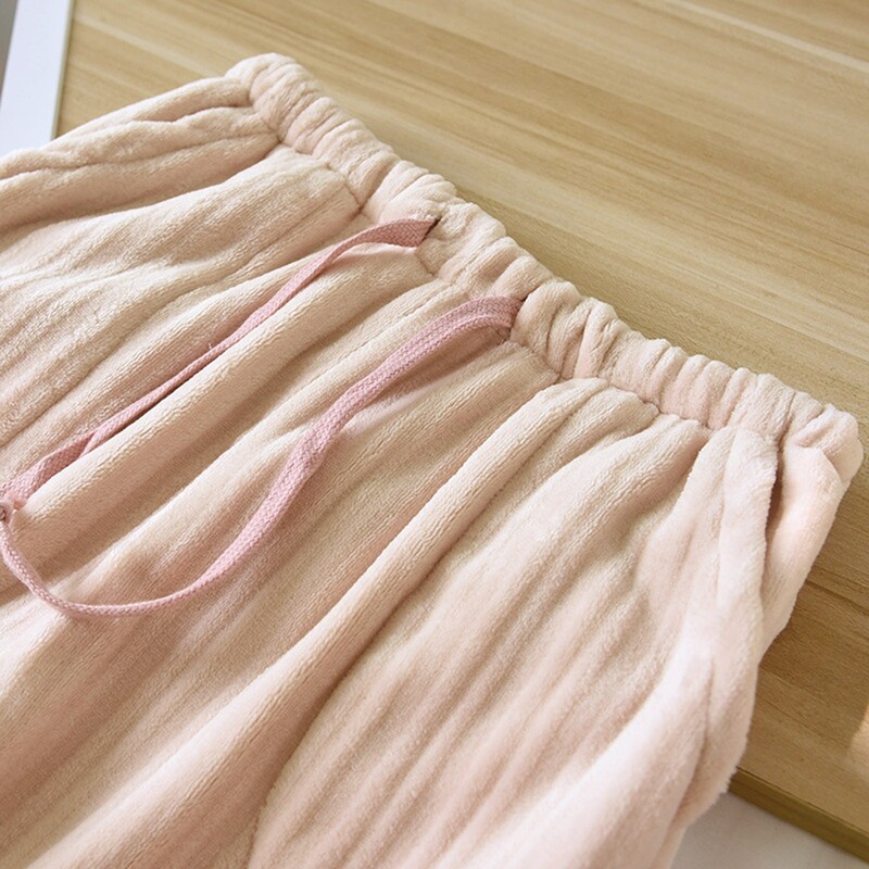 Flanelinės pižamos kelnės Moteriškos kelnės koralų vilnos laisvos ilgos rudens ir žiemos pastorintos plius Velvet namų miegui skirtos kelnės