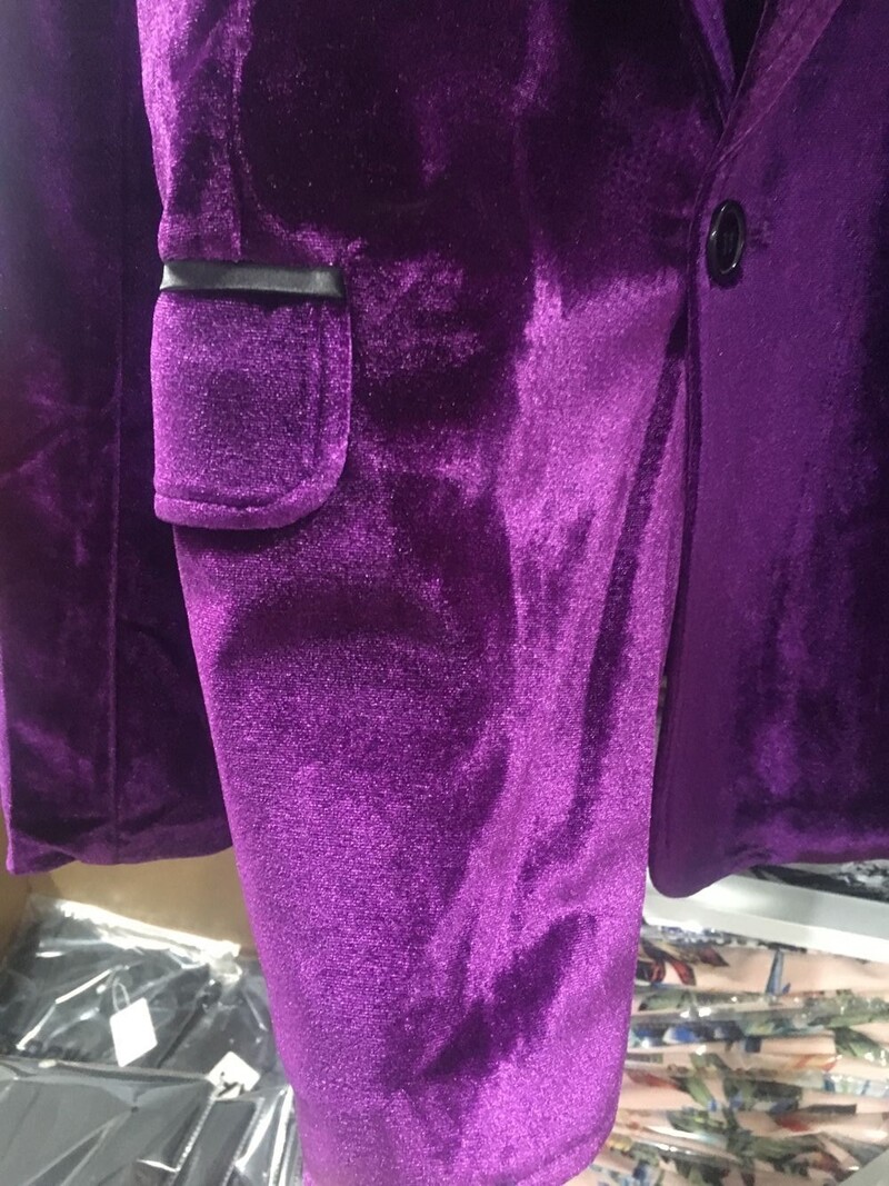 Fényes lila, egygombos bársonyos blézer dzseki férfi 2022 tavaszi új, karcsúsított klubbuli esküvői ruha blézer férfi blézer Masculino