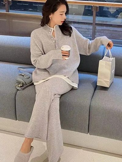Vintage Chic Hot Style Πλεκτά αθλητικά κοστούμια δύο τεμαχίων 2023 Φθινόπωρο και Χειμώνας Νέα Μόδα Σετ παντελόνια με φαρδιά πουλόβερ