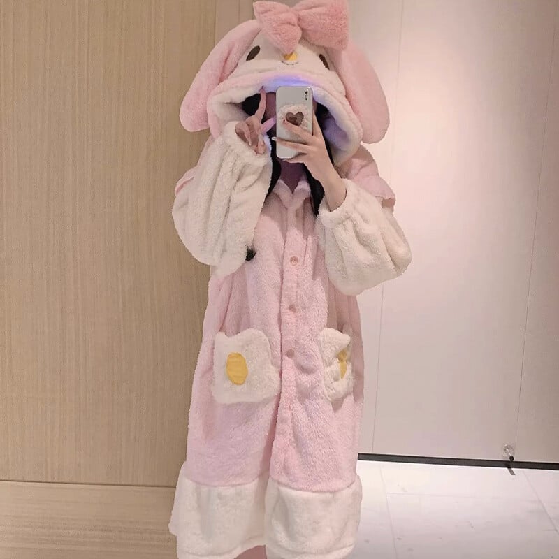 MINISO Senrio My Melody Domáce oblečenie Zimné udržiavanie tepla Korálový fleecový župan Roztomilý kreslený dospelý mäkký zahusťovací dámsky Kawaii pyžamo