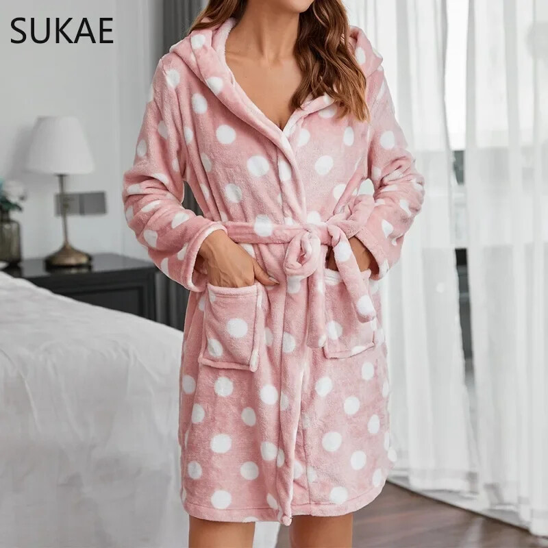 SUKAE Zimski ženski ogrtači Ružičasti baršun Hoodies Ogrtači za kupanje dugih rukava Flanel Kućna odjeća Odjeća za spavanje za slobodno vrijeme Seksi donje rublje za žene