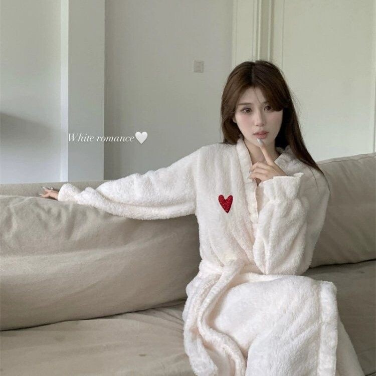 Moteriški koralų vilnos naktiniai marškiniai žiemai sustorintas flanelinis chalatas Seksualus naktinis moteriškas vientisas pižama Namų drabužių chalatas