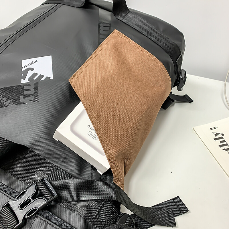 VC férfi funkcionális fekete hátizsák Trend Canvas Patchwork Design Hátizsák Nagy kapacitású utazási hátizsákok férfi iskolatáska