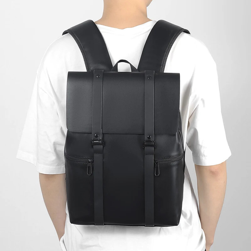 Fekete bőr férfi hátizsák Eredeti utazótáska Alkalmi napozótáska Divatiskola s nagy laptop puha bőrű 14 hátizsák