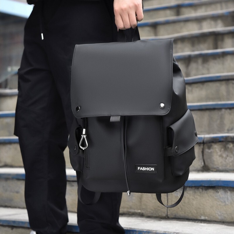 Férfi hátizsák Vízálló férfi laptoptáska Trend Designer hátizsák férfiaknak Divat ifjúsági nagy kapacitású utazótáska egyszerű napozótáska