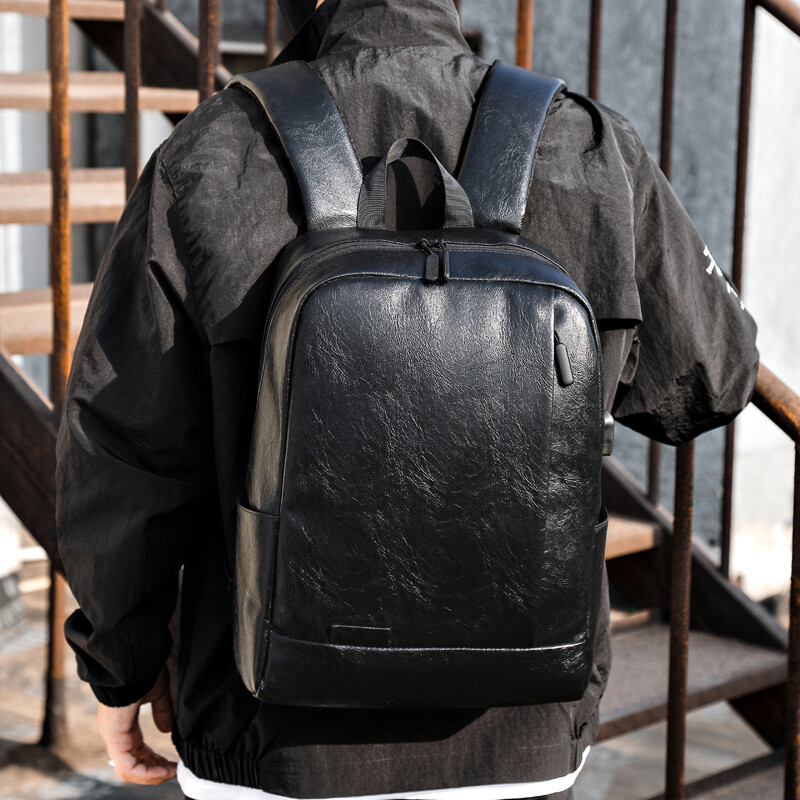 2021 Fashion férfi PU bőr hátizsák 15,6 hüvelykes férfi iskolai laptop hátizsákok vízlepergető utazási 20 literes multi USB töltő férfi