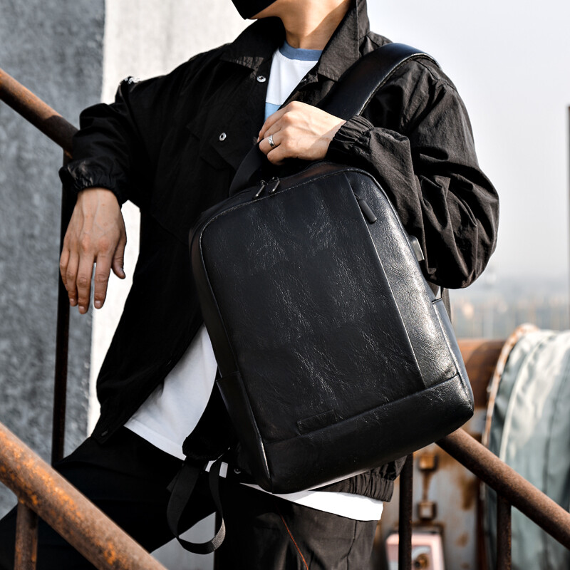 2021 Fashion férfi PU bőr hátizsák 15,6 hüvelykes férfi iskolai laptop hátizsákok vízlepergető utazási 20 literes multi USB töltő férfi