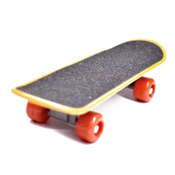 Παιχνίδια εκπαίδευσης πουλιών Αστεία Mini Skateboard Bell Ball Vine Balls Παπαγάλος παζλ Παιχνίδι πνευματικής ανάπτυξης Προμήθειες πουλιών