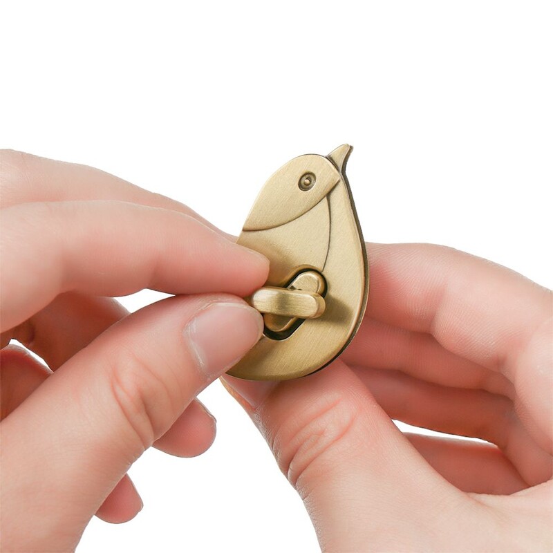 Metalinis krepšys, pasukamas užraktas, skirtas „pasidaryk pats“ dekoravimui. Oda amatai Mieli katės/paukščių užsegimai Užraktai Rankinė Pečių krepšiai Aparatūros puošybos priedai