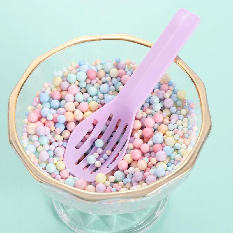 Mini žiurkėno smėlio samtelis naminių gyvūnėlių vonios šaukštas Atsitiktinės spalvos mažų gyvūnų kraiko kastuvas Plastikinis žiurkėno vonios kambario valymo kastuvas