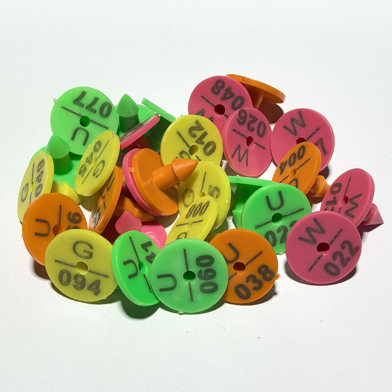 Identifikacijska kartica za životinje od 100 komada Znak sa zečjom ušnom markicom s br. 001-100 riječi laserskim tipkanjem Trajni marker Alati za farme Proizvodi za kućne ljubimce