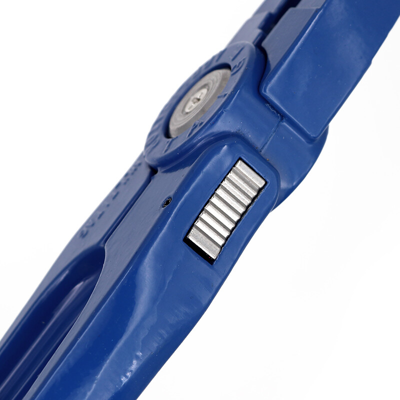 1 vnt. Livestocktool ausų įsagų aplikatorius, vienetiniai ausų įsagai su numeriu 001-100, skirti ožkų avių galvijų kiaulių gyvūnų žymėjimo įrankiams