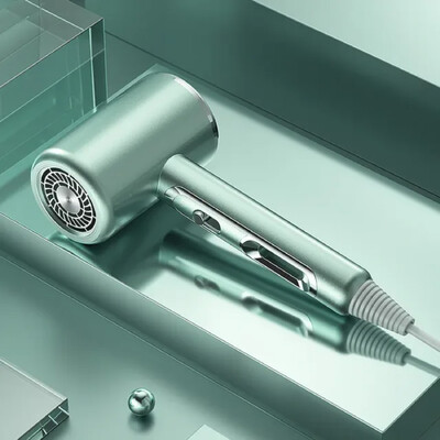 Tugeva tuulekiiruse ja madala müratasemega reisiföön kiireks kuivamiseks, kvaliteetne 1600 W juuksehooldustööriist sileda õhuotsikuga