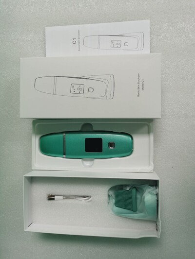 Piling za kožu Visokokvalitetni piling za čišćenje lica s bazom za punjenje