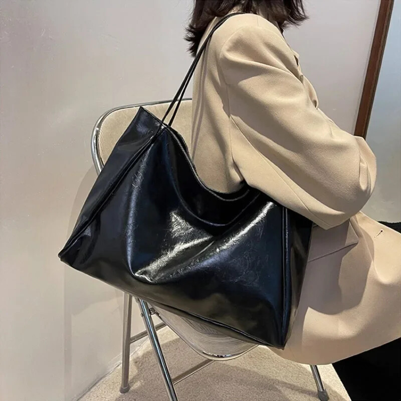 Dámska taška Tote Bag Módne puzdro pod pazuchu Veľkokapacitná mäkká pu kožená taška cez rameno Retro crossbody taška Ležérna prenosná taška BucketBags