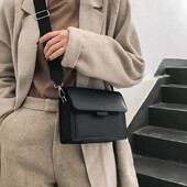 Dámska kabelka cez rameno 2024 Nová trendy široký ramenný popruh/retiazka malá štvorcová kabelka retro ležérna jednoduchá chlopňová crossbody kabelka pre ženy