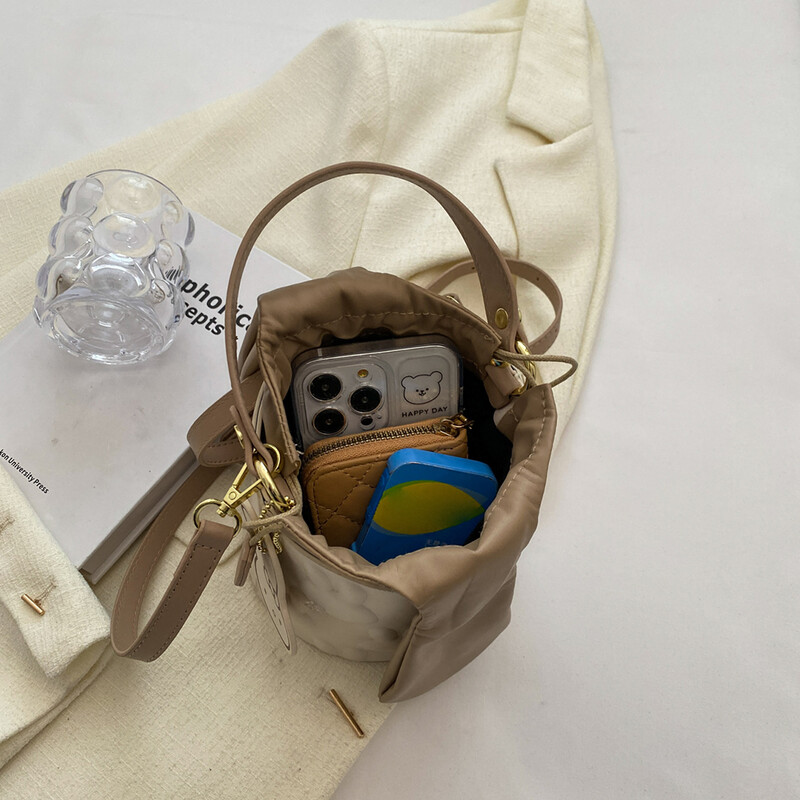 Nišinio dizaino moteriškas „Crossbody“ krepšys Prabangių prekių ženklų rankinė Aukštos kokybės PU rankinė, 2024 m. Moterų aukščiausios klasės pakabinamas zuikio kibiras