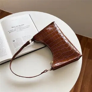 Mados išskirtinis pirkinių krepšys Retro laisvalaikio moteriškas Pečių krepšiai Moteriška odinė vienspalvė grandinėlė rankinė moterims 2024 m.