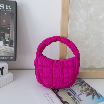Módna mini prešívaná taška Puffer Tote, prešívaná kruhová kabelka na telefón, elegantná fialová mäkká nylonová polstrovaná kľúčenka, jednoduchá trendy kabelka
