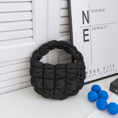 Módna mini prešívaná taška Puffer Tote, prešívaná kruhová kabelka na telefón, elegantná fialová mäkká nylonová polstrovaná kľúčenka, jednoduchá trendy kabelka