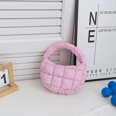 Módna mini prešívaná taška Puffer Tote, prešívaná kruhová kabelka na telefón, elegantná fialová mäkká nylonová polstrovaná kľúčenka, jednoduchá trendy kabelka