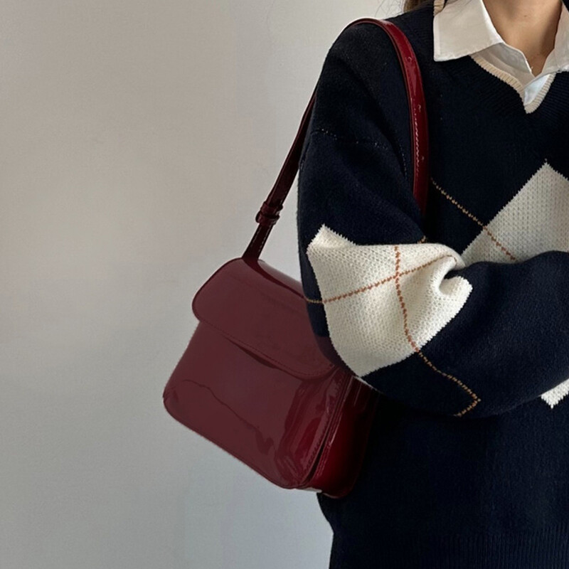 Klasszikus piros, fényes válltáska nőknek PU bőr Hasp Design női ingázó táska, női kézitáska és pénztárca