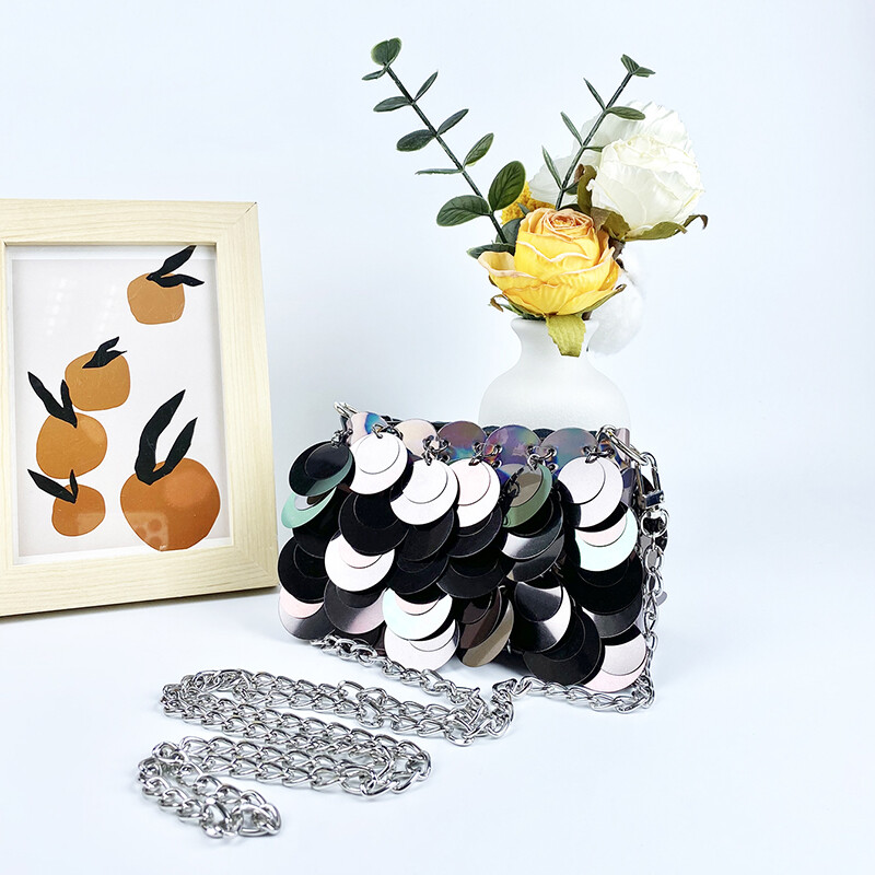 Madingas ir populiarus nišinis dizainas, unikalūs moteriški blizgučiai vakarienei, metalinė grandinėlė, vieno peties skersinis krepšys