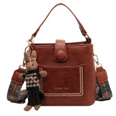 Horúca predajná vintage jednoduchá malá PU kožená crossbody kabelka pre ženy 2023 dizajnérska módna luxusná čierna kabelka cez rameno