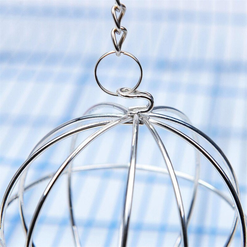 Nerūsējošā tērauda apaļa sfēriska barības dozēšanas vingrošana siena padevējam piekarināma siena bumba Jūrascūciņas kāmja trusis mājdzīvnieku rotaļlietu piederumi