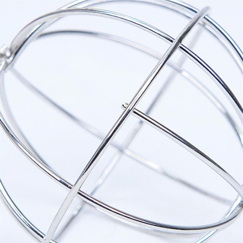 Nerūsējošā tērauda apaļa sfēriska barības dozēšanas vingrošana siena padevējam piekarināma siena bumba Jūrascūciņas kāmja trusis mājdzīvnieku rotaļlietu piederumi