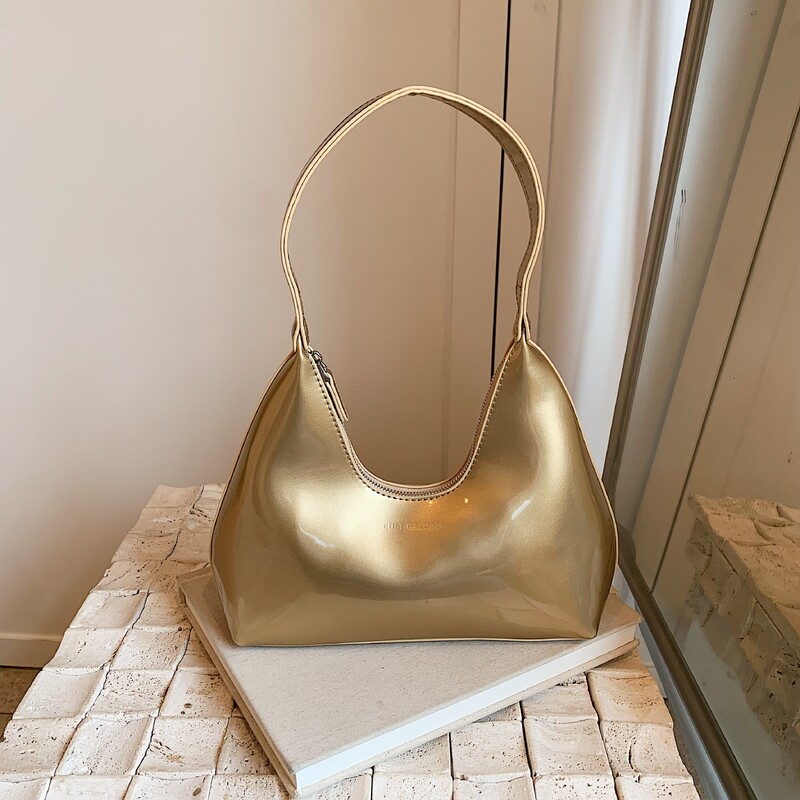 Ovo je lakirana kožna torba za rame, moderan i visokokvalitetan trend, prikladna za kupnju i izlaske