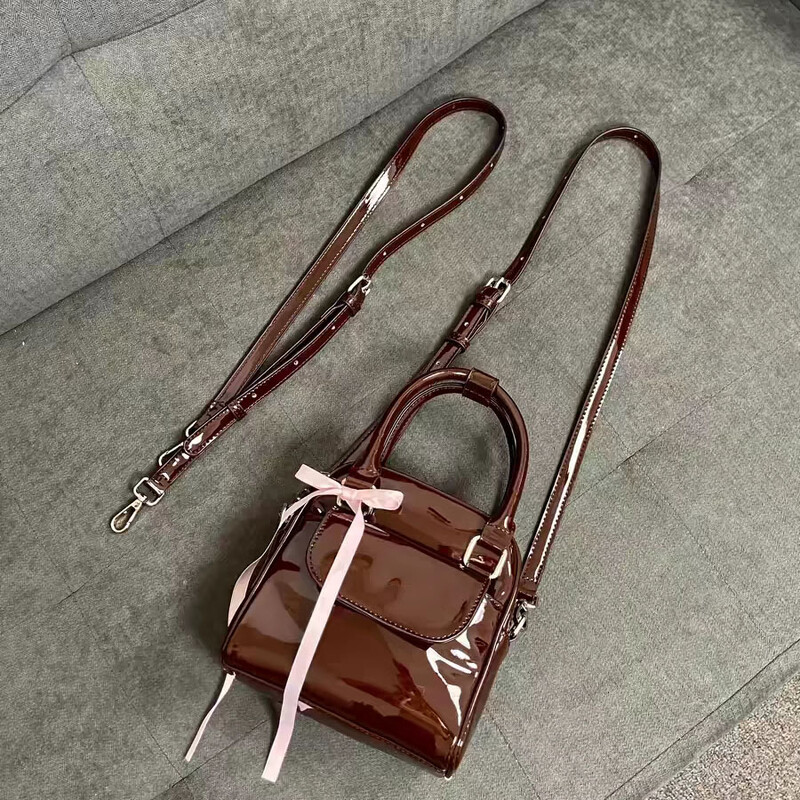 Ženske modne lakirane kožne naprtnjače Jednobojne, mekane smeđe Pu mala ručna torbica, prijenosna ženska četvrtasta torbica na rame, ženska torbica