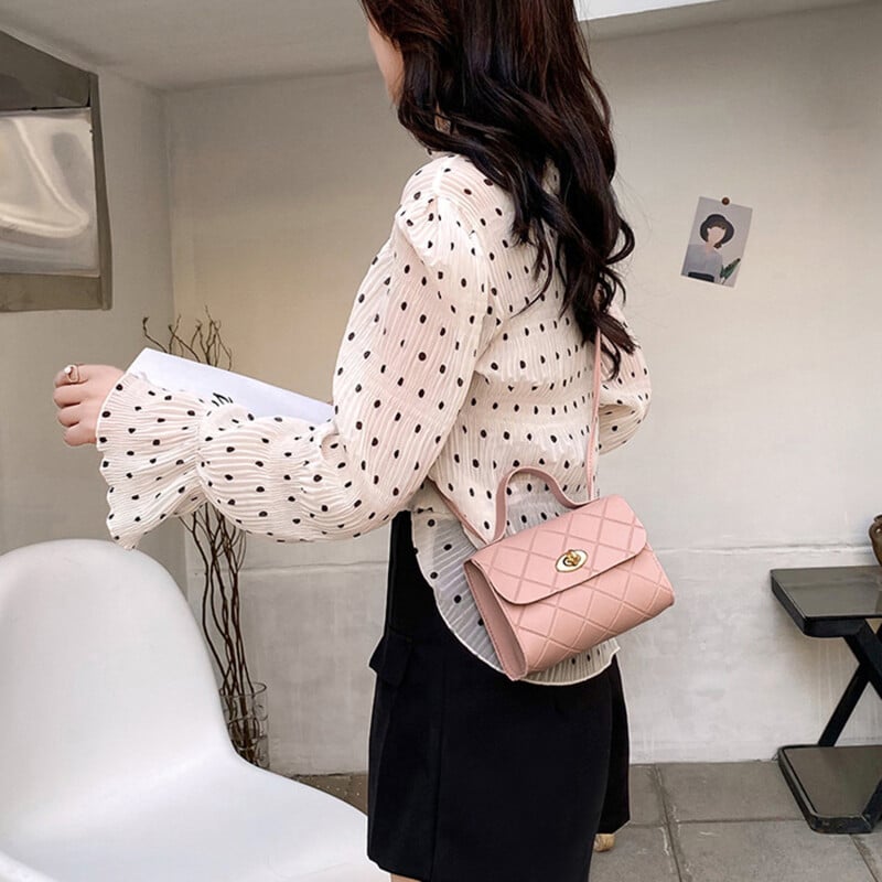 Malá kabelka cez rameno pre ženy, trendová dámska kabelka cez rameno, módna dámska crossbody kabelka