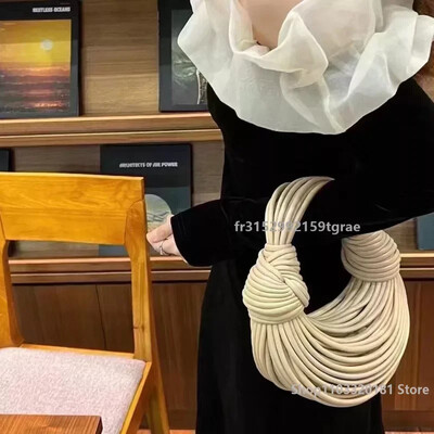 Aukštos klasės auksinis krepšys moteriškas rankinės mados dizainerio sidabrinis rankomis austas kryžminio kūno krepšys Prabangus nišos dizainerio pečių krepšys Naujas 2024 m.