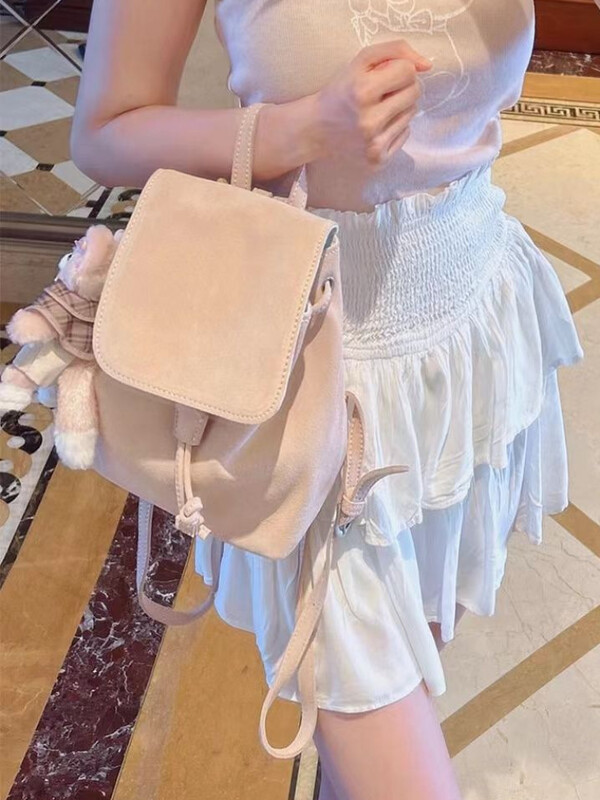 Dirbtinės zomšos kuprinės su atvartais Moteriškos senovinės klasikinės laisvalaikio didelės talpos prašmatnus korėjietiško stiliaus koledžo populiarūs mergaitiški studentų krepšiai